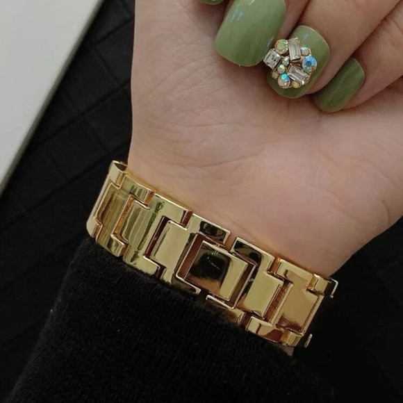 NWT Gold Chain Chuncky Apple Watch Band Stainless Steel Size 38/40/41 - Picture 2 of 5